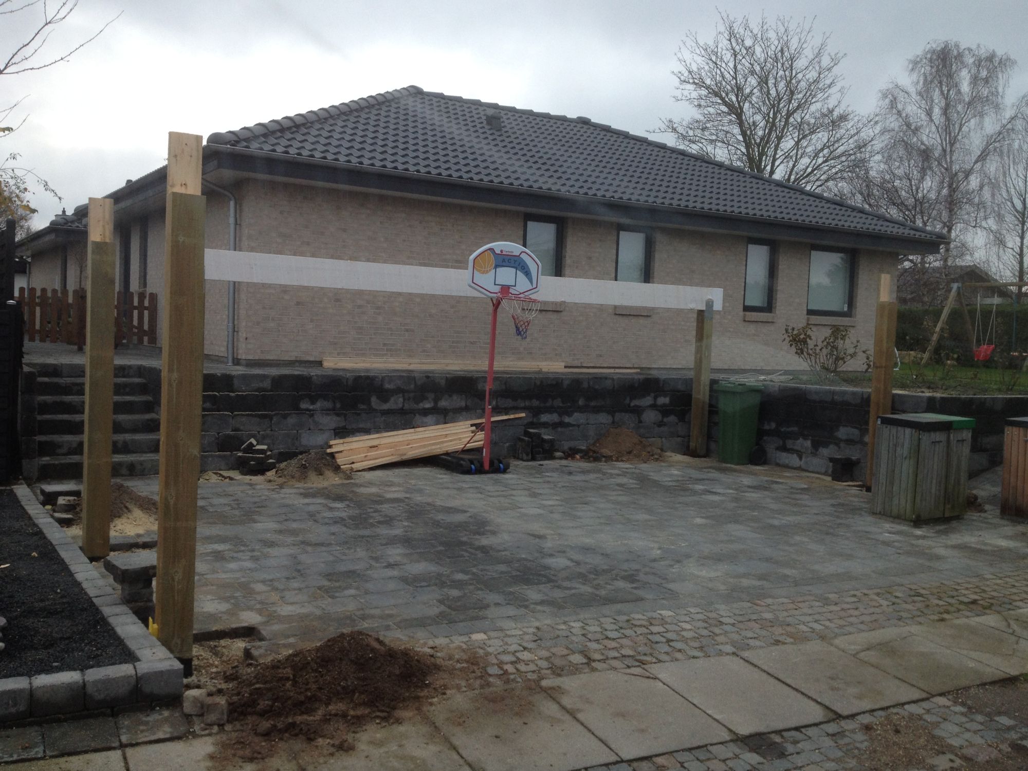 Carport, før